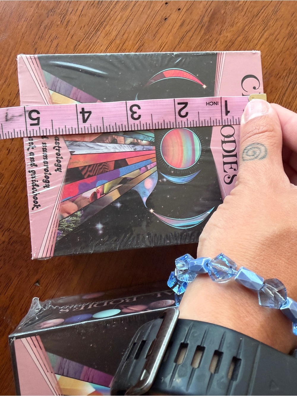 Celestial Bodies Oracle Deck - Pink & Multicolor AstArtwork Mini deck - Picture 2 of 11